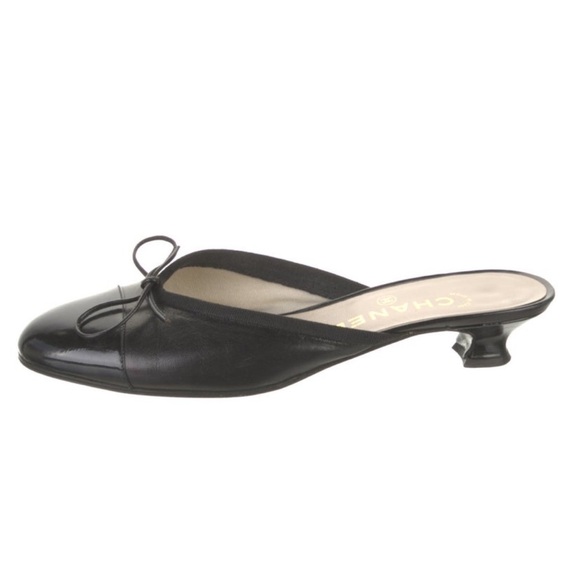 Chanel black patent leather mule - Picture 2 of 9